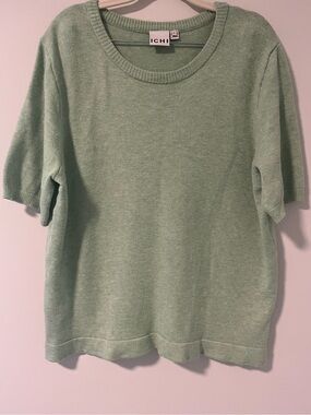 ICHI Women's Light Green Short-Sleeve Sweater
